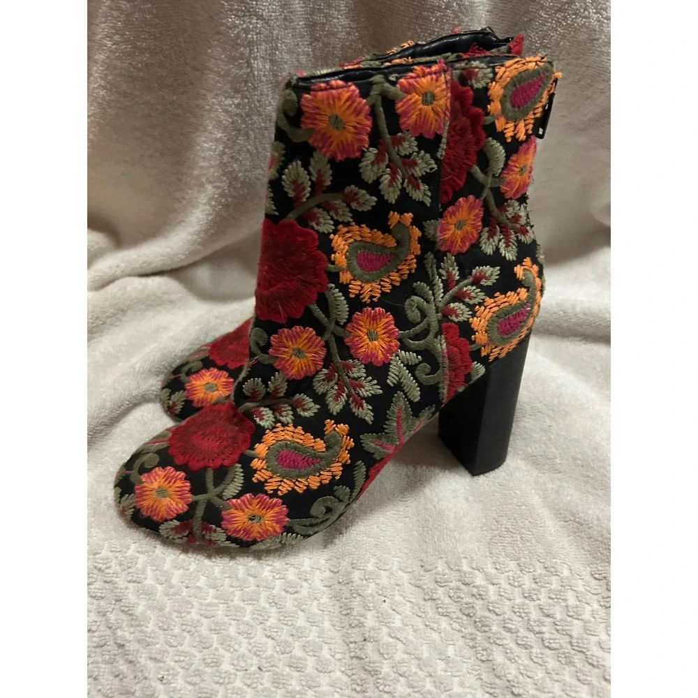 Floral Embroidered Block Heel Ankle Boots Black Red Orange Paisley Hippie 7.5